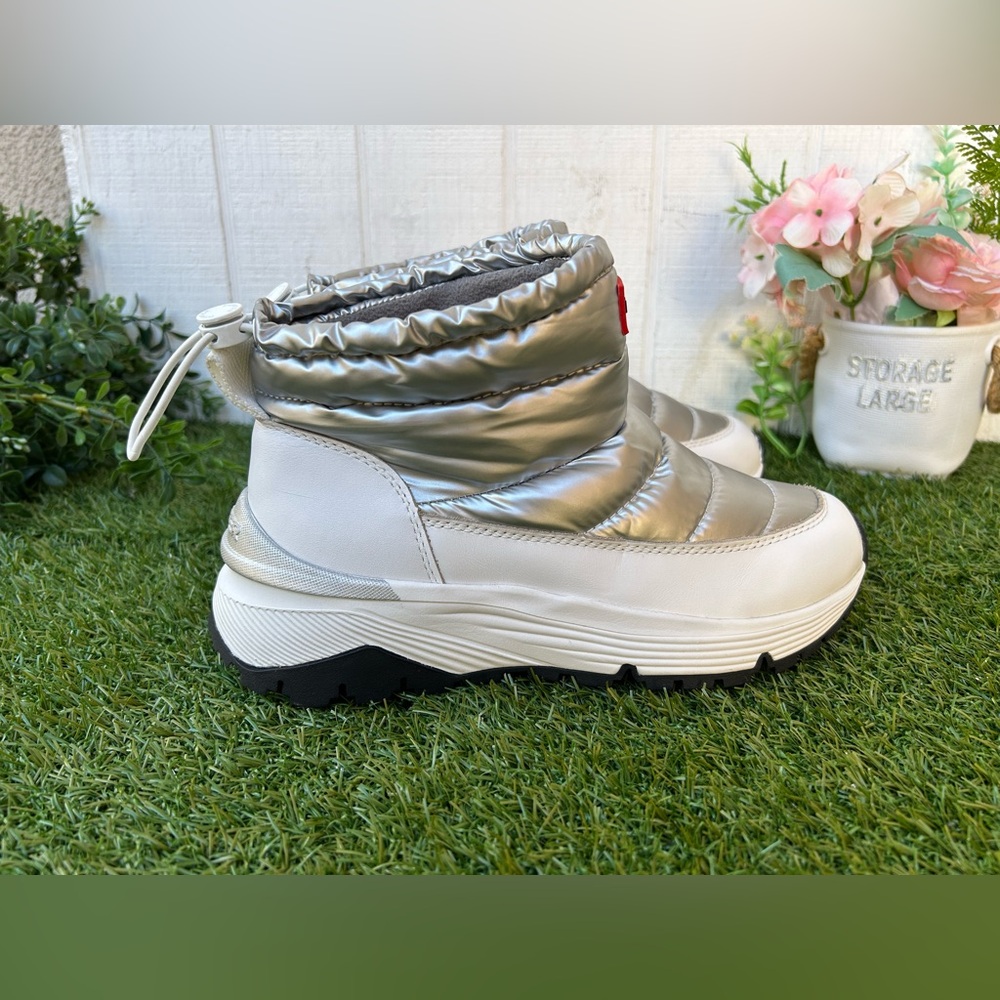 HUNTER WomenAnne Insulated Waterproof Snow Booties SILVER size 6 US NEW - Picture 10 of 16